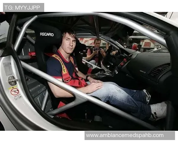 足球明星的真实存在与虚幻形象之间的辩证关系探讨